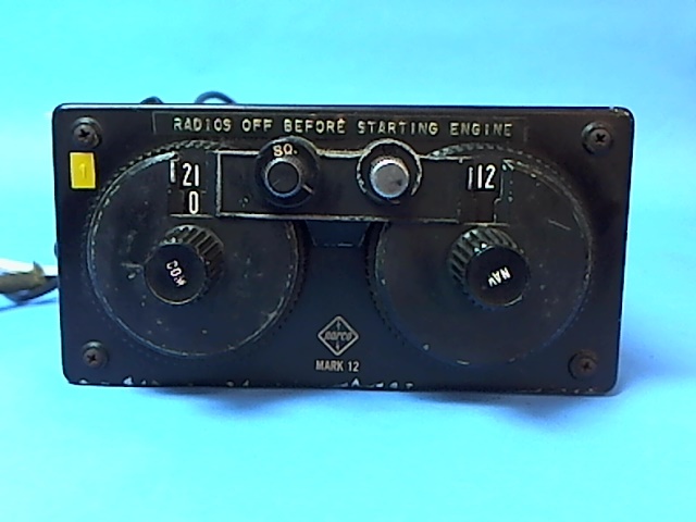 Mark 12 Narco - Nav/Com Aircraft Radio w/Tray and Connectors